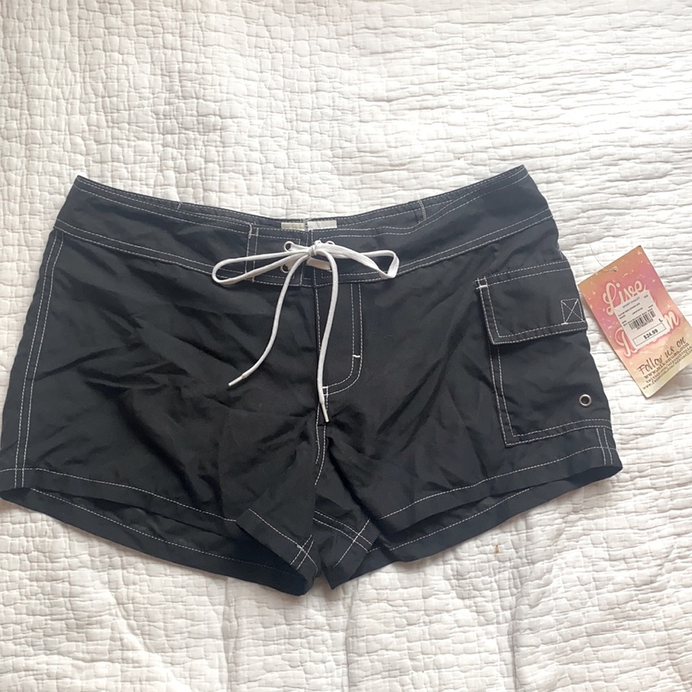 Miken black women’s boardshort Sz Large swim